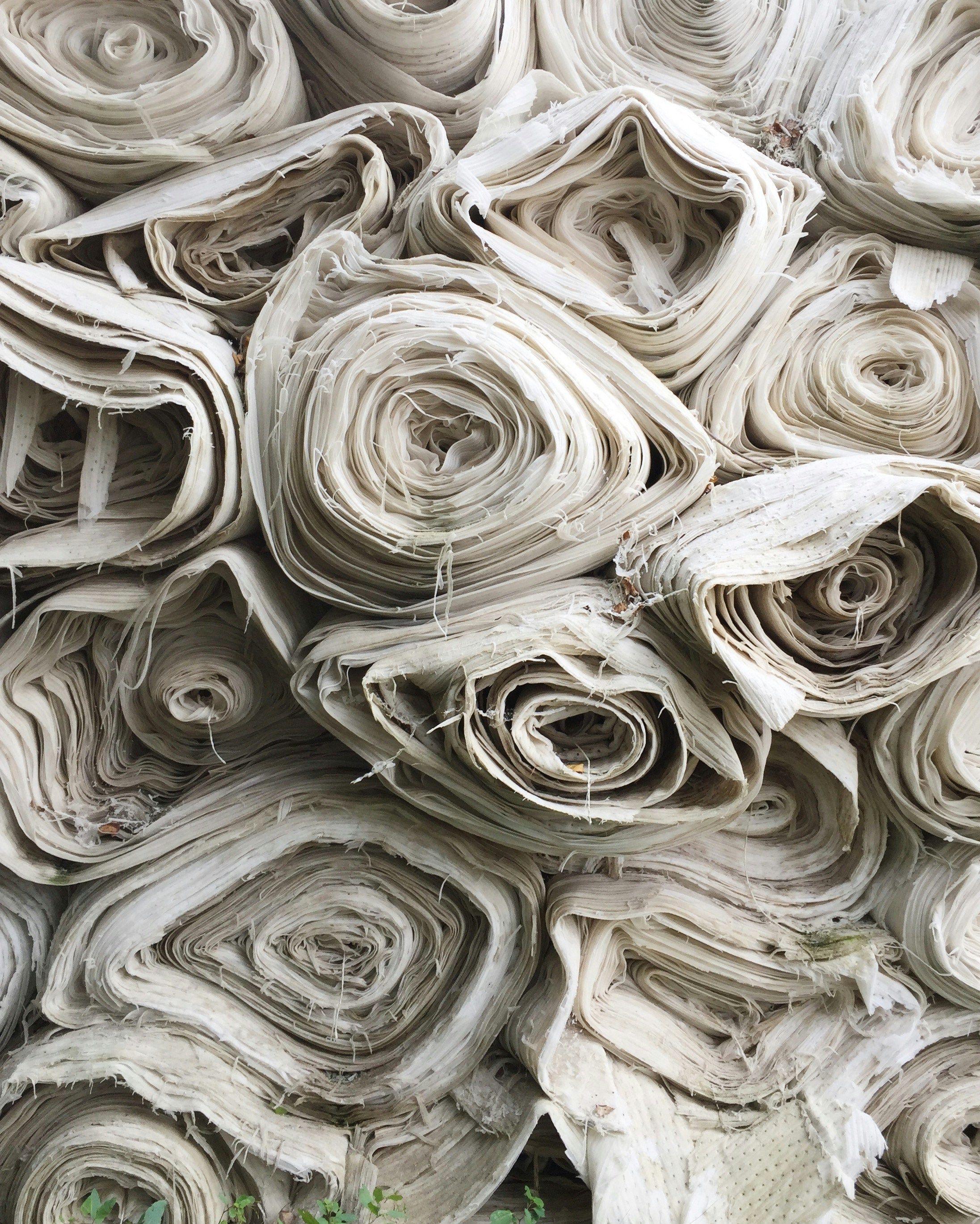 Fabric Sourcing for Apparel Brands: GSM, Handfeel, MOQ and Risk guide reference